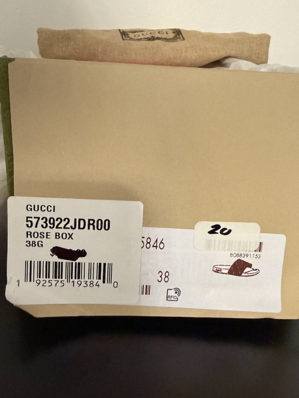 Gucci Rubber Pursuit GG Slides - Picture 5 of 5